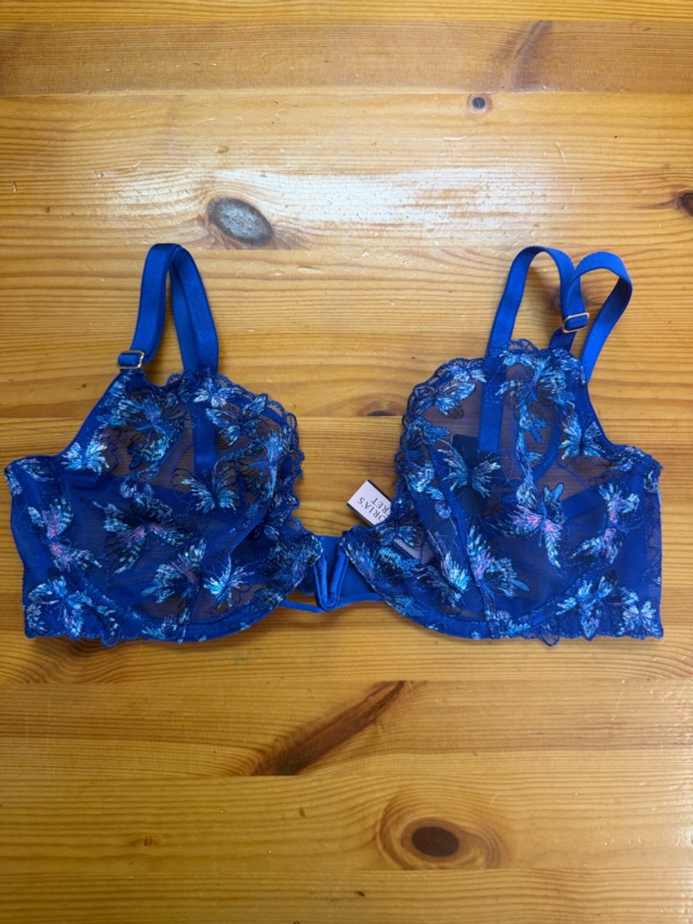 Victoria's Secret Very Sexy Low Cut Butterfly Embroidery Demi Bra Blue 32D NWT